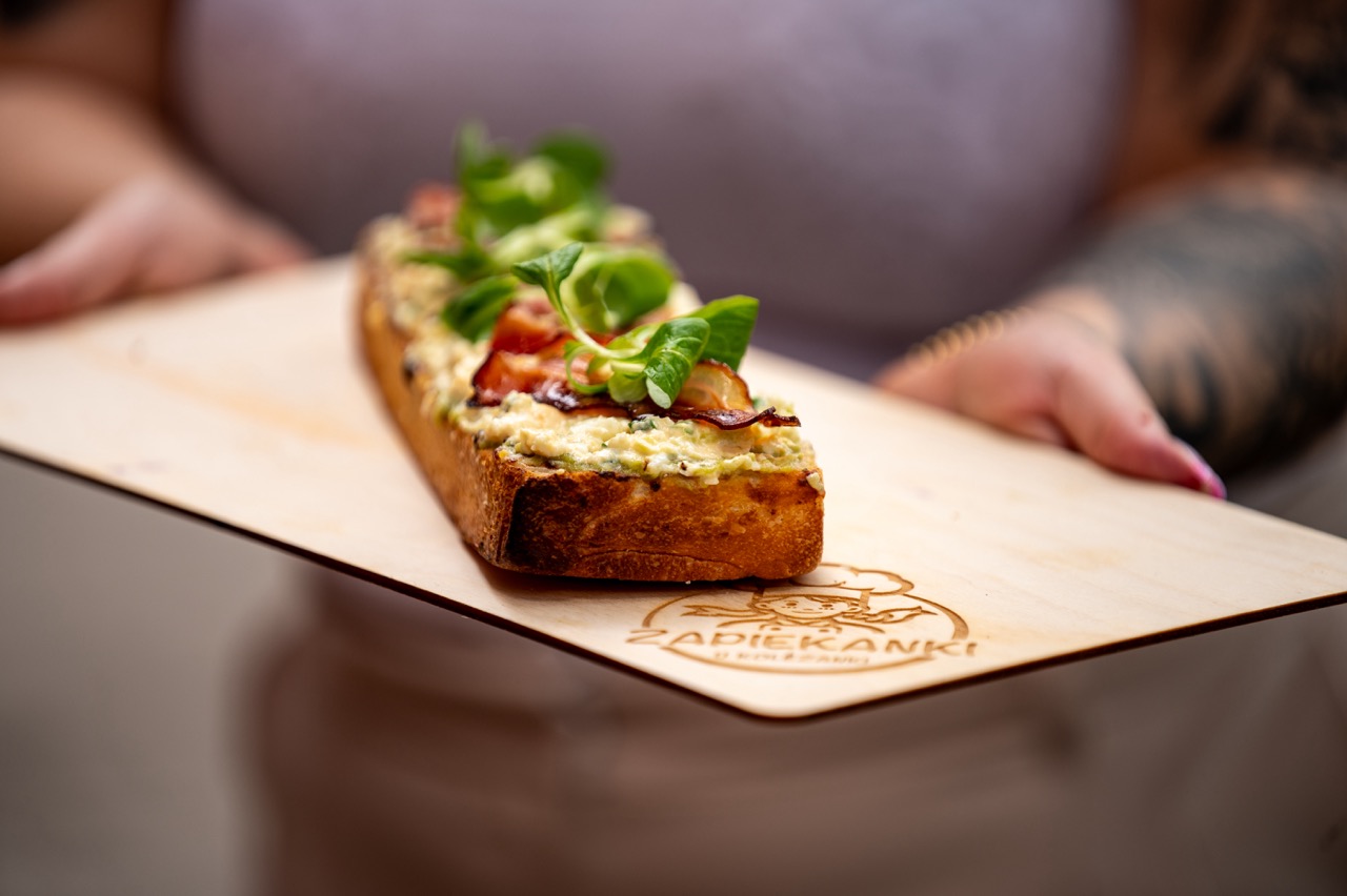 zapiekanki_u_kolezanki_tychy_hale_targowe_tht33